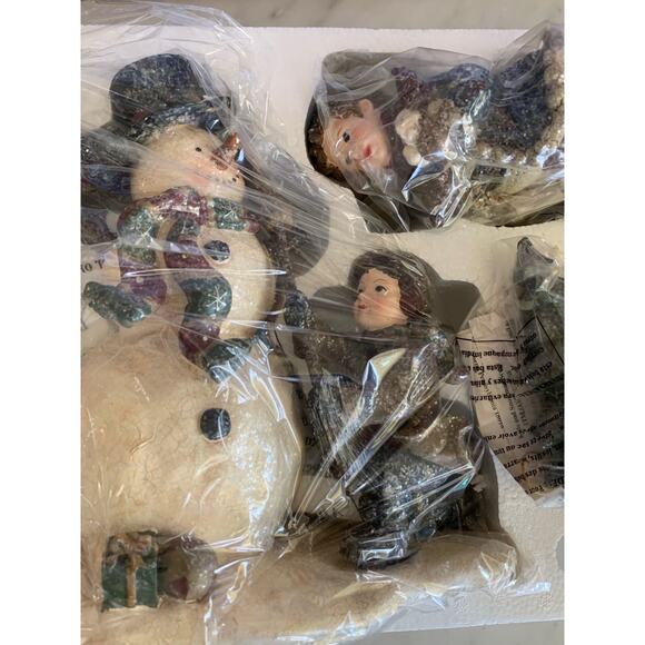 NEW NIB Kirkland Christmas Kids and Snowman Scene Figurines - Picture 3 of 6